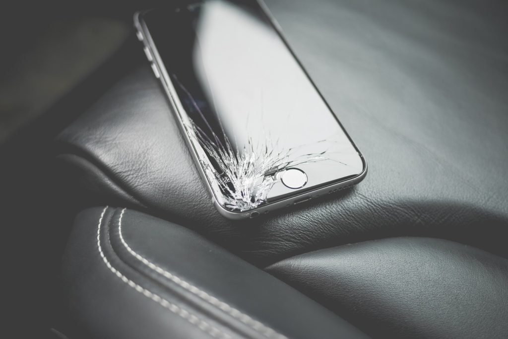 where can i sell my cracked iphone